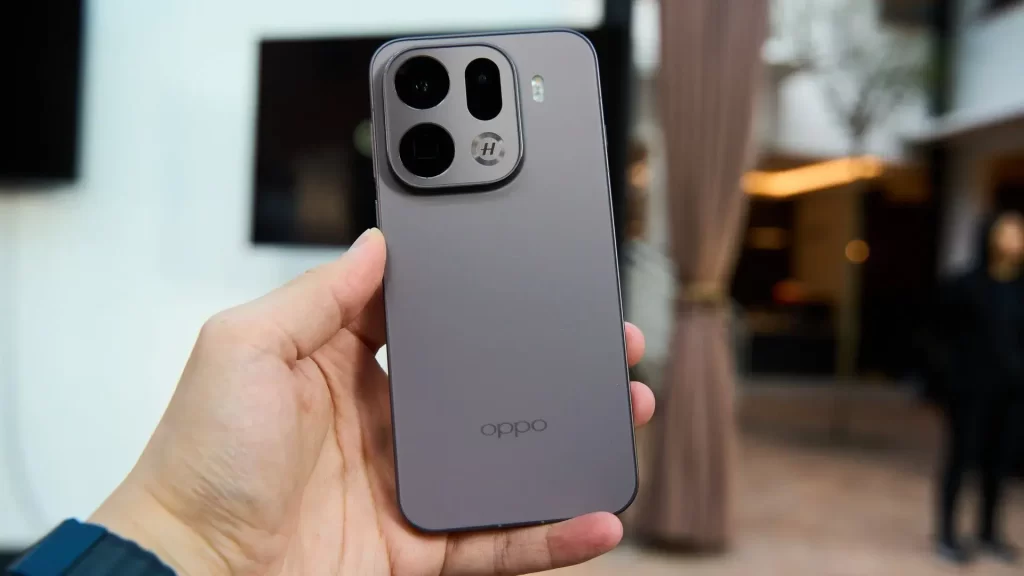 告别手机双持!OPPO Find X9 Pro带来“四卡双待”