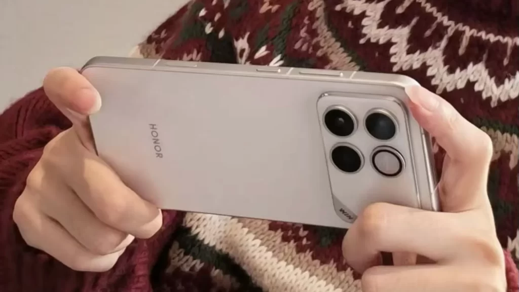 440万分+10000mAh+自带风扇:电竞手机荣耀WIN
