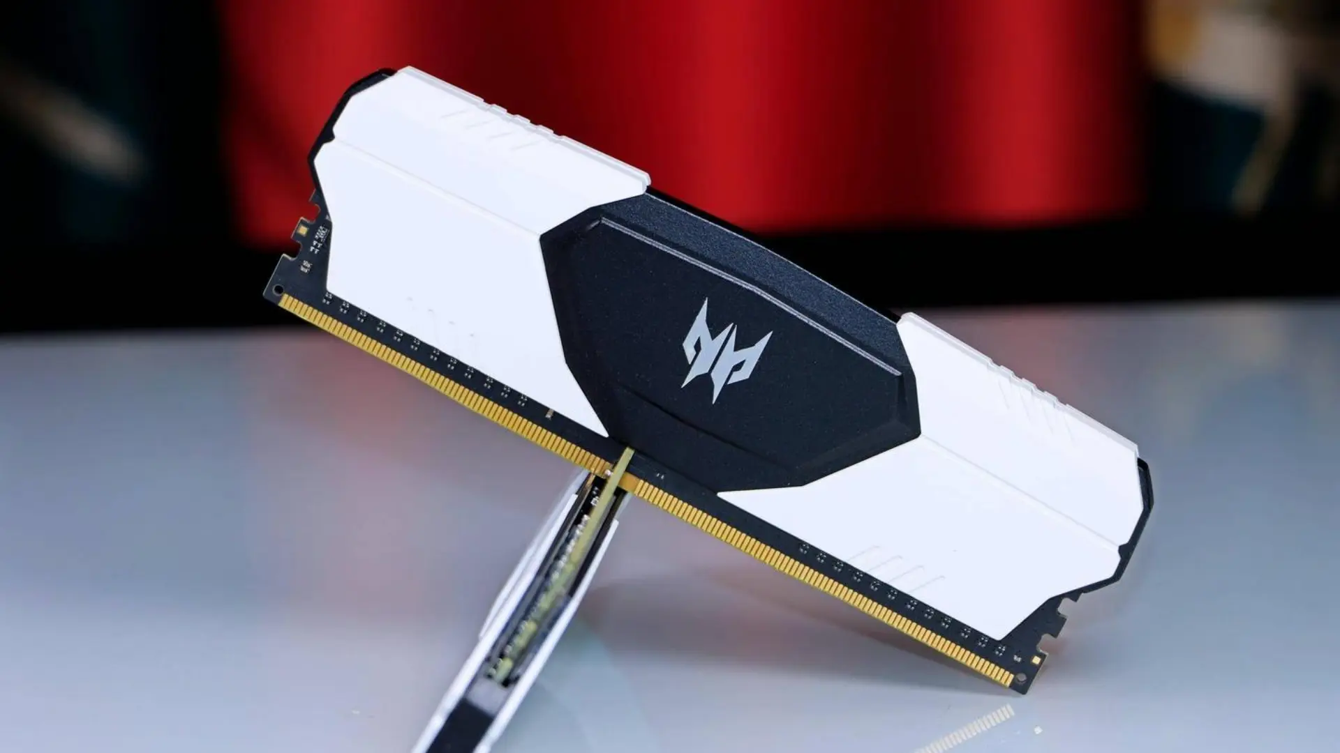 DDR4还敢卖1799？三星B-die回归！宏碁掠夺者内存条