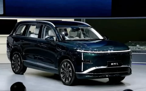 比BBA还狠？国产六座SUV“神仙打架”，价格真香