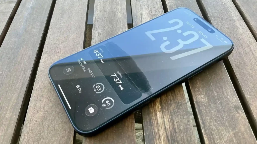 输在哪?iPhone 17狂卖3434万台,比国产五家还多一倍