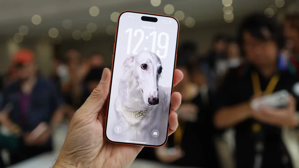 输在哪?iPhone 17狂卖3434万台,比国产五家还多一倍