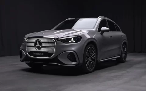 30万纯电SUV怎么选？奔驰纯电GLC、奥迪E7X、Model Y