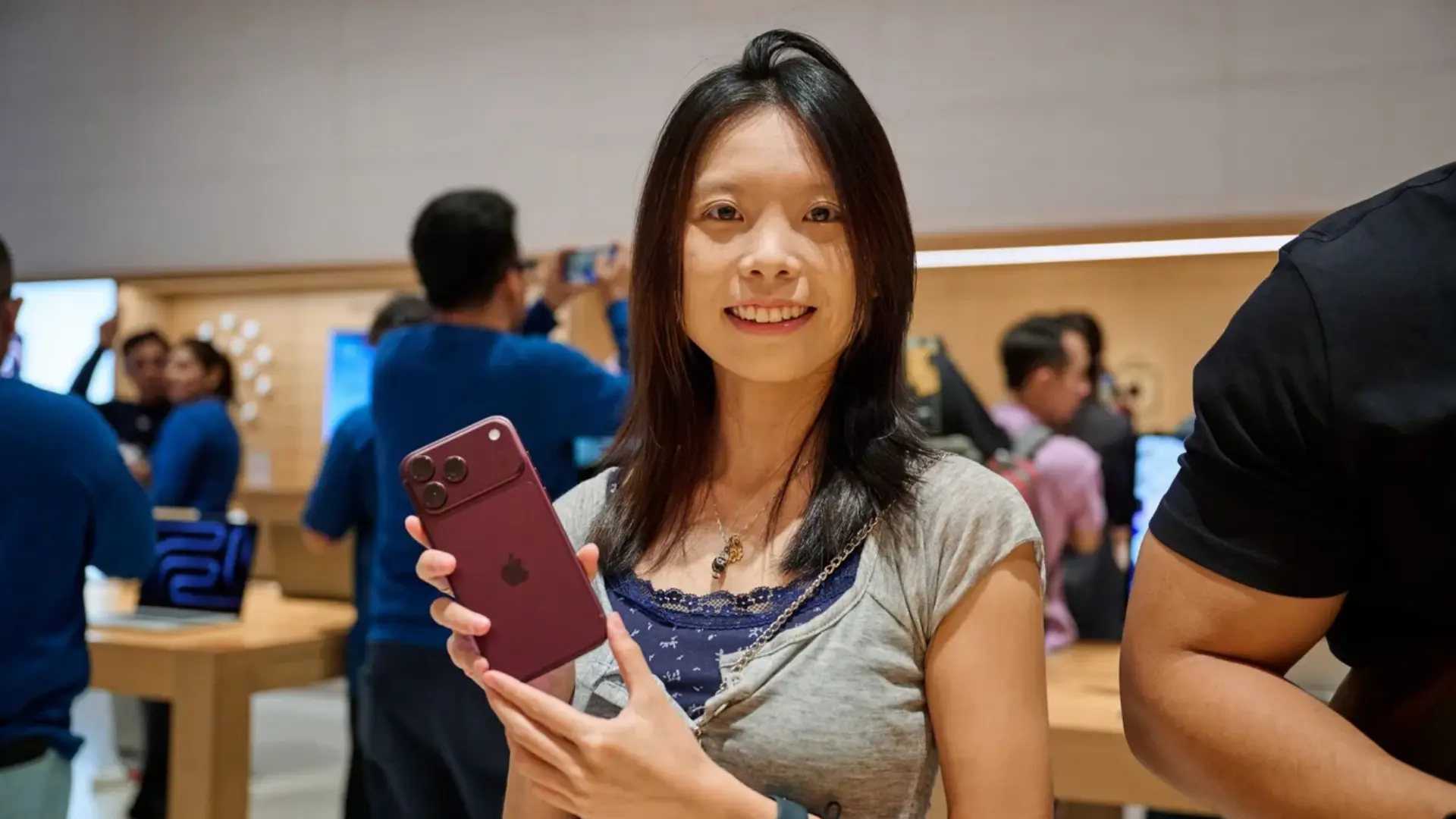 上手半天就腻了？不是iPhone18 Pro不好，是期待被“喂”坏了