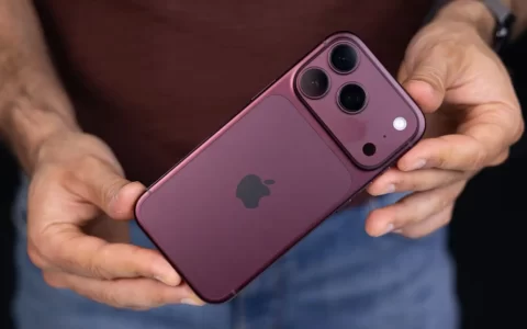 数码博主集体唱衰，iPhone 18 Pro 凭什么卖出近130万台